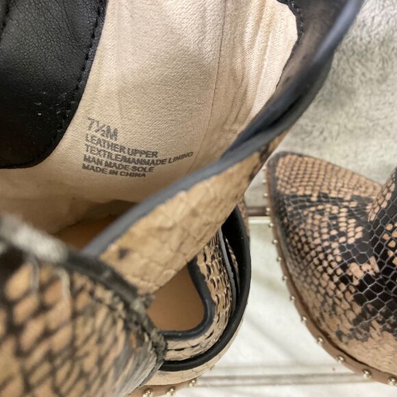 Gianni Bini Ankle Boot Size 7.5 Decie Snake Print Metal Block Heel buckles studs - Picture 11 of 12